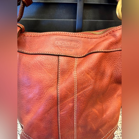 Coach Y2K Bleecker Slim Duffle Saddle Tan Leather Crossbody bag - Picture 4 of 15